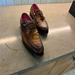 Elegant Brown Leather Tassel Loafers for Men made by Gardnt